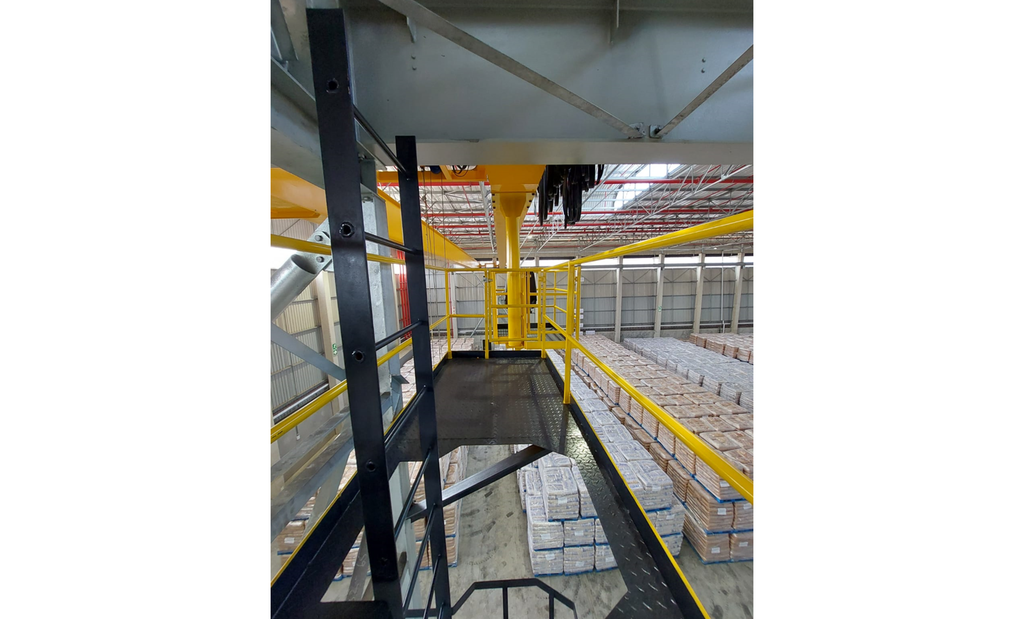 AJM Engineering Services - Lifting Equipment And Rail Equipment - designed & manufactured locally - ajm engineering services - lifting equipment - end carriages - crane components - lifting jacks - contact us - radio and controls - lifting industry - lifting equipment